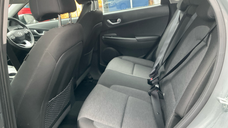 Hyundai KONA 100kW SE Connect 39kWh 5dr Auto Electric Hatchback